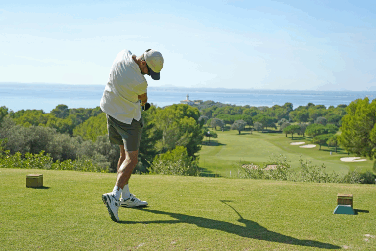 Salamander Bay Stay and Play Golf Package