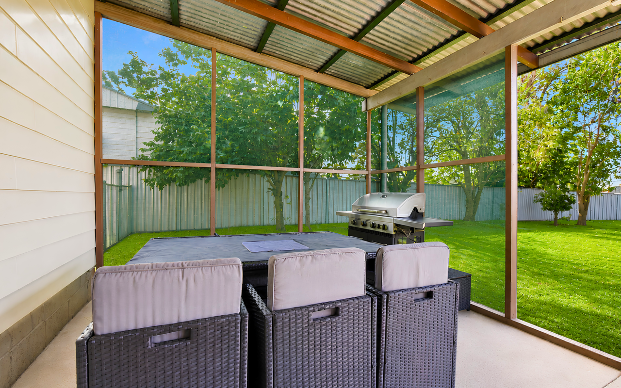 Cessnock Accommodation: BOOK DIRECT - Coal d' Vine Cottage