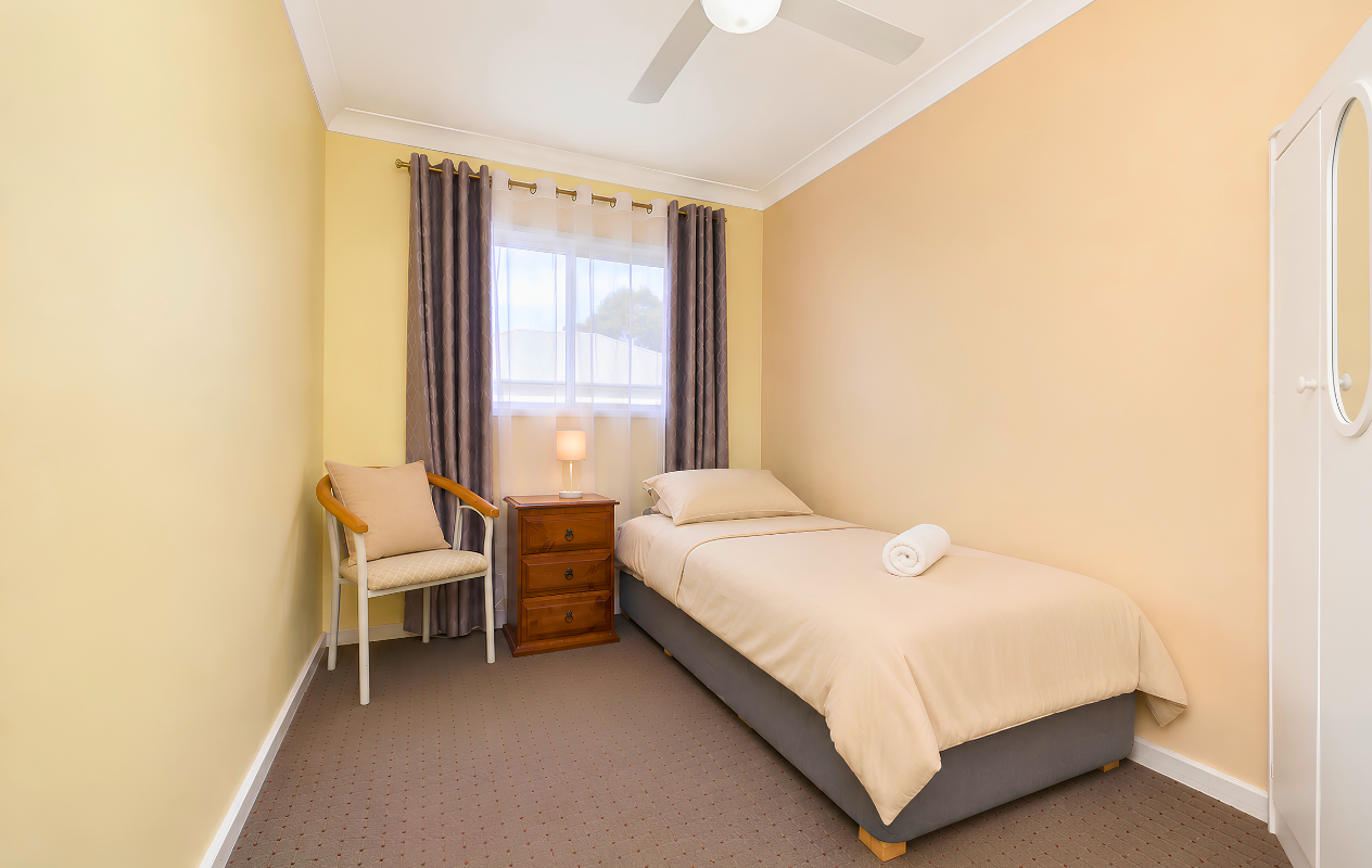 Cessnock Accommodation: BOOK DIRECT - Coal d' Vine Cottage