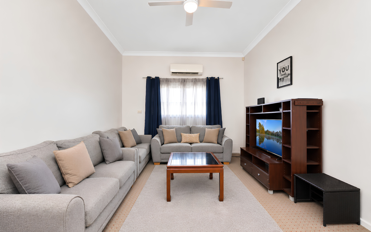 Cessnock Accommodation: BOOK DIRECT - Coal d' Vine Cottage