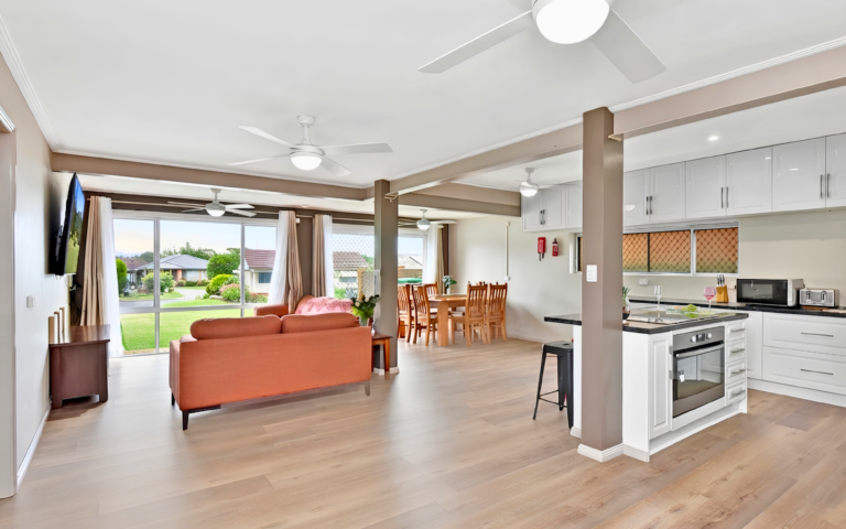 Hunter Valley Retreat with Pool - Coal d' Vine Chillout