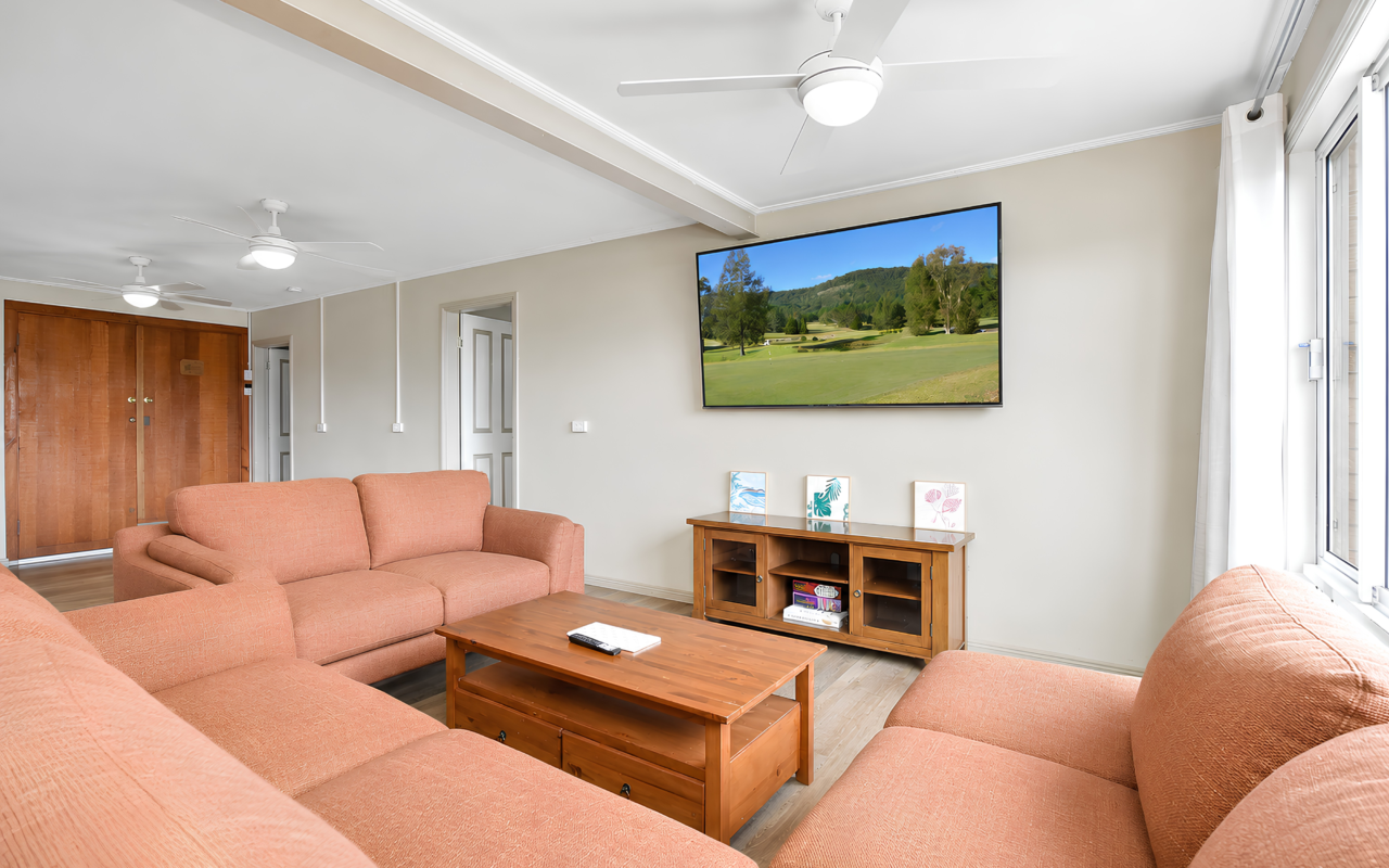 Hunter Valley accommodation - Coal d' Vine Entertainer