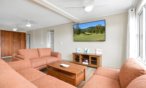 Hunter Valley accommodation - Coal d' Vine Entertainer
