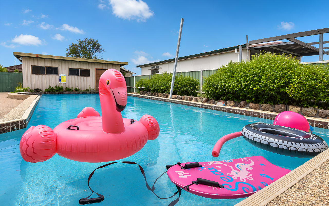 Hunter Valley accommodation - Coal d' Vine Entertainer
