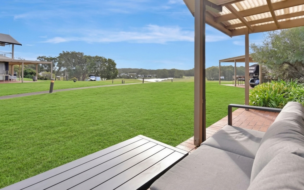 Salamander Bay Accommodation: Condo 105 @ Horizons. BOOK NOW!