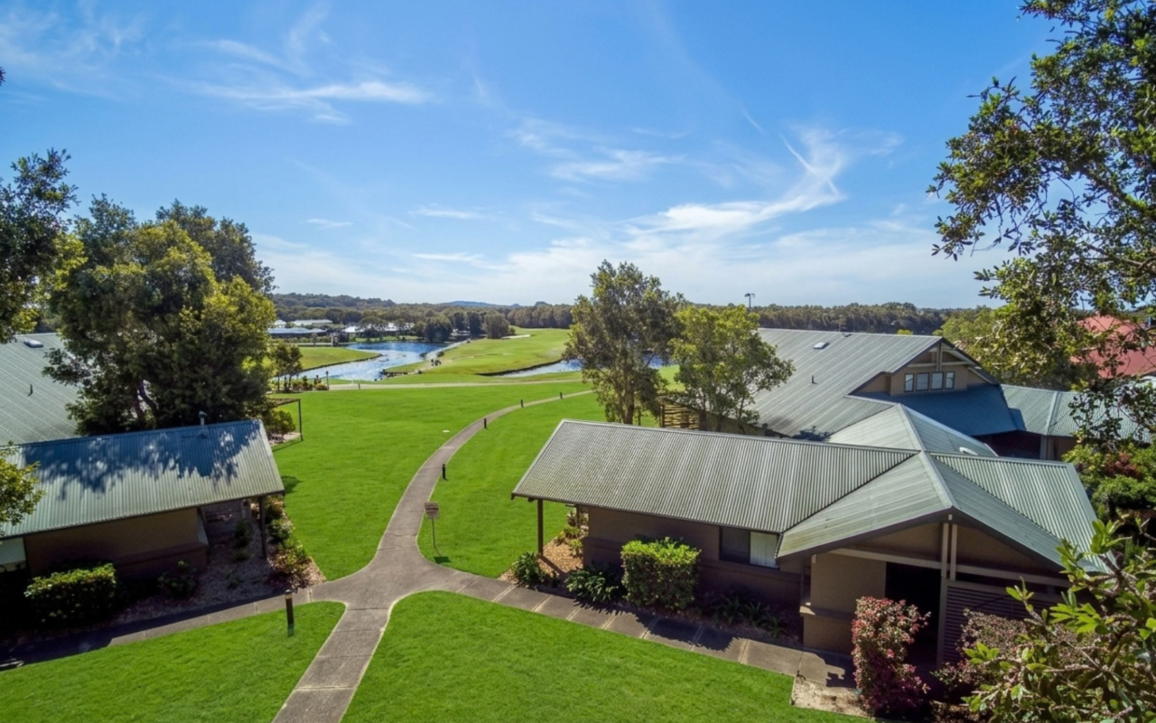 Salamander Bay Accommodation: Condo 105 @ Horizons. BOOK NOW!
