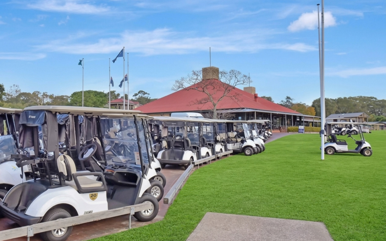 Salamander Bay Accommodation: Condo 105 @ Horizons. BOOK NOW!