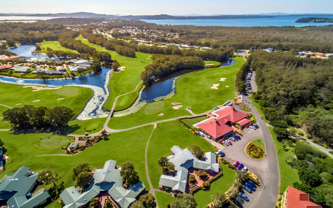 Salamander Bay Accommodation: Condo 105 @ Horizons. BOOK NOW!