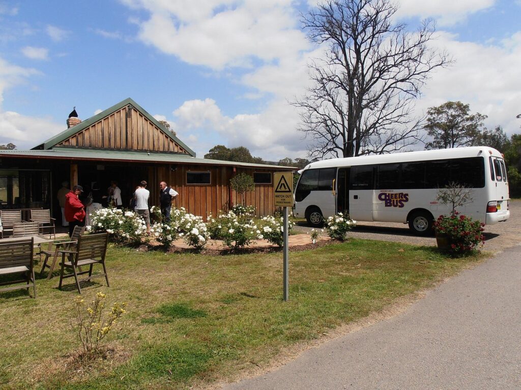 Cheers Bus Hunter Valley Wine Tours
