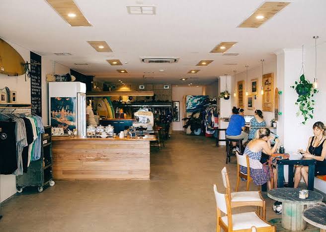 Compound Surf and Drink Coffee in Coolum Beach